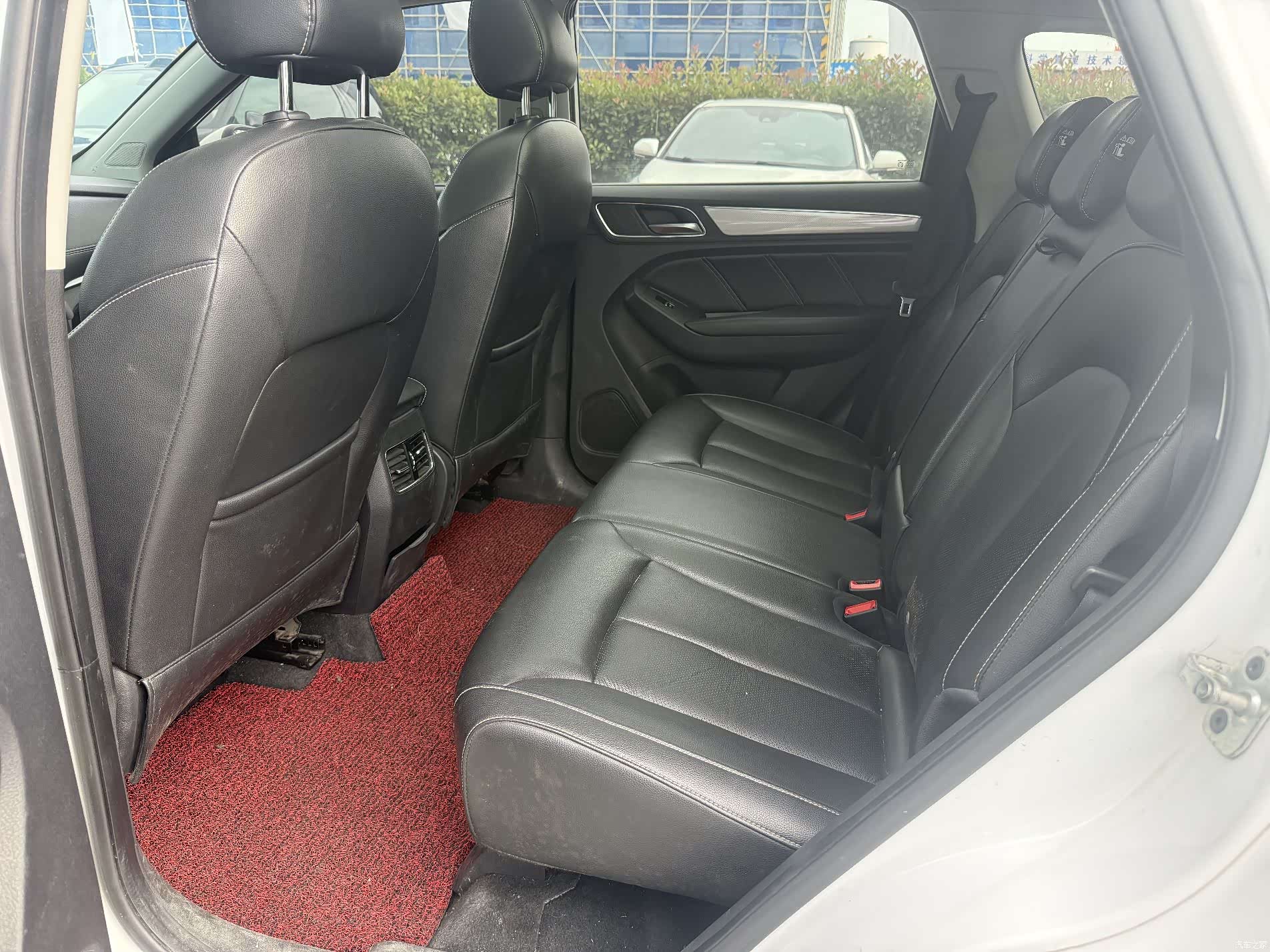 Roewe RX5, 2017 11