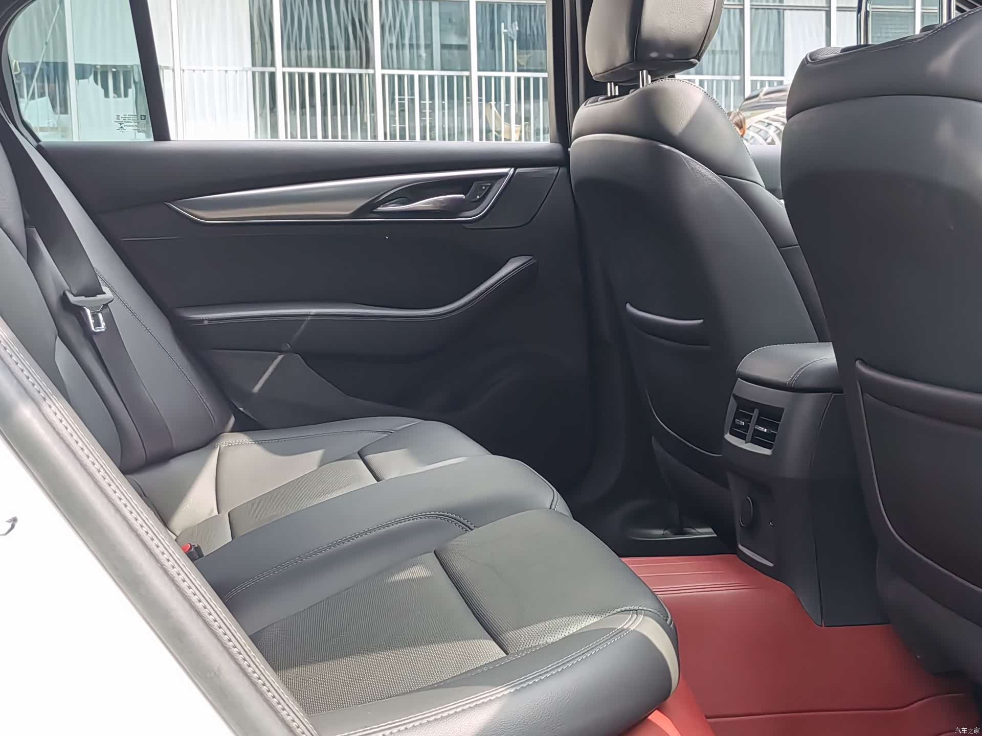 Cadillac CT5, 2025 19
