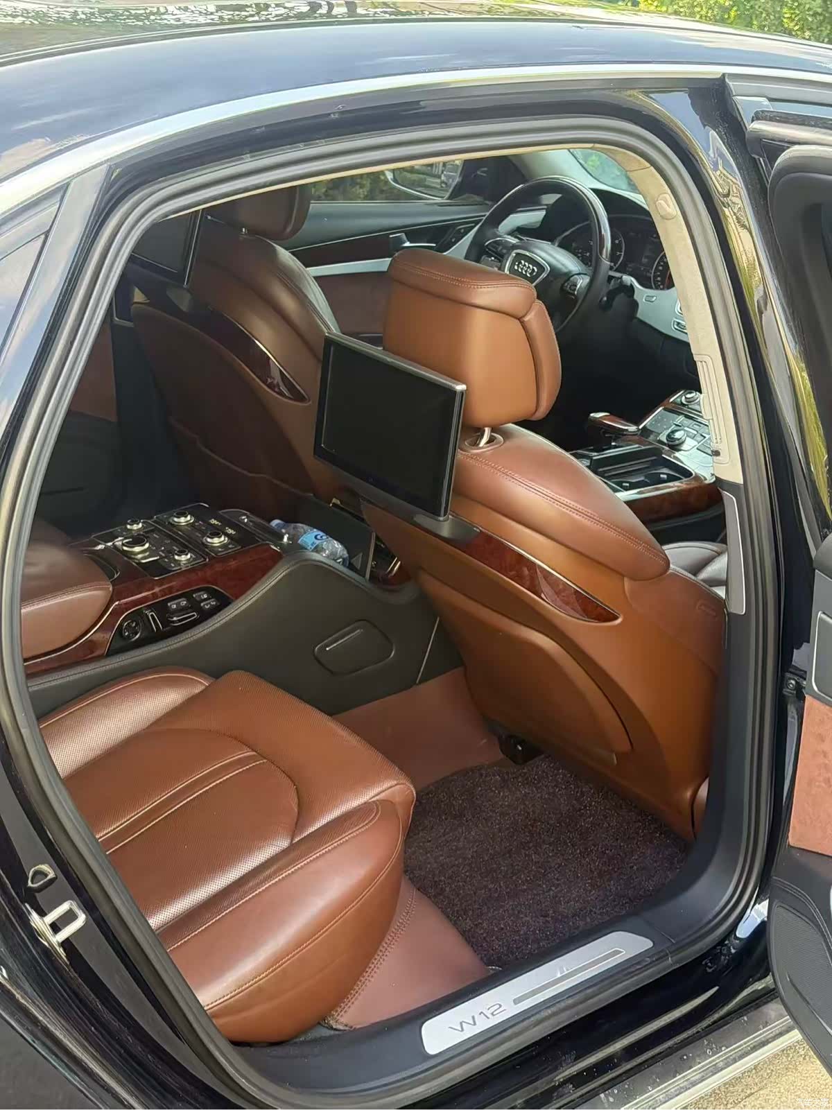 Audi A8L, 2011 12