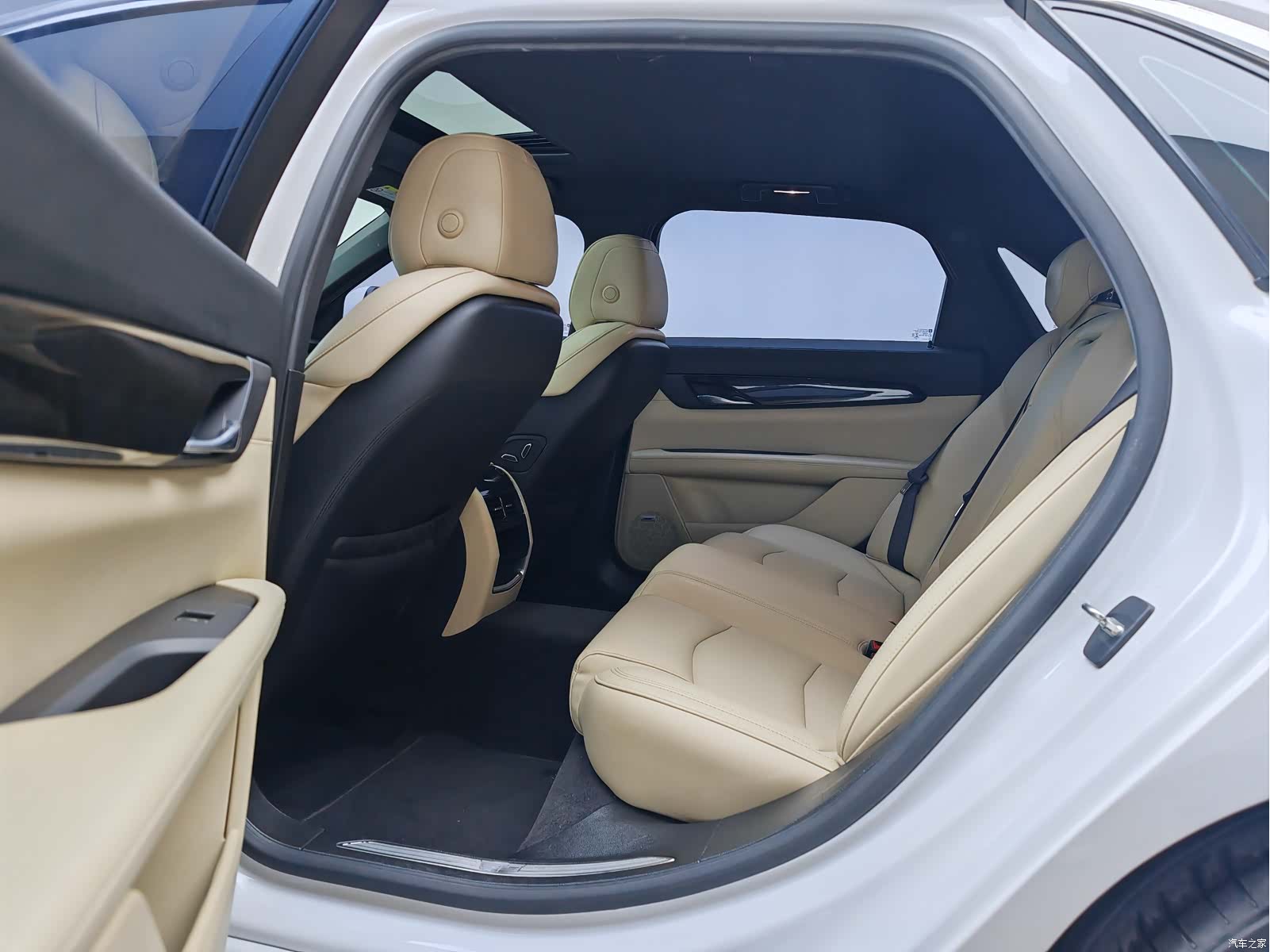 Cadillac CT6, 2021 17