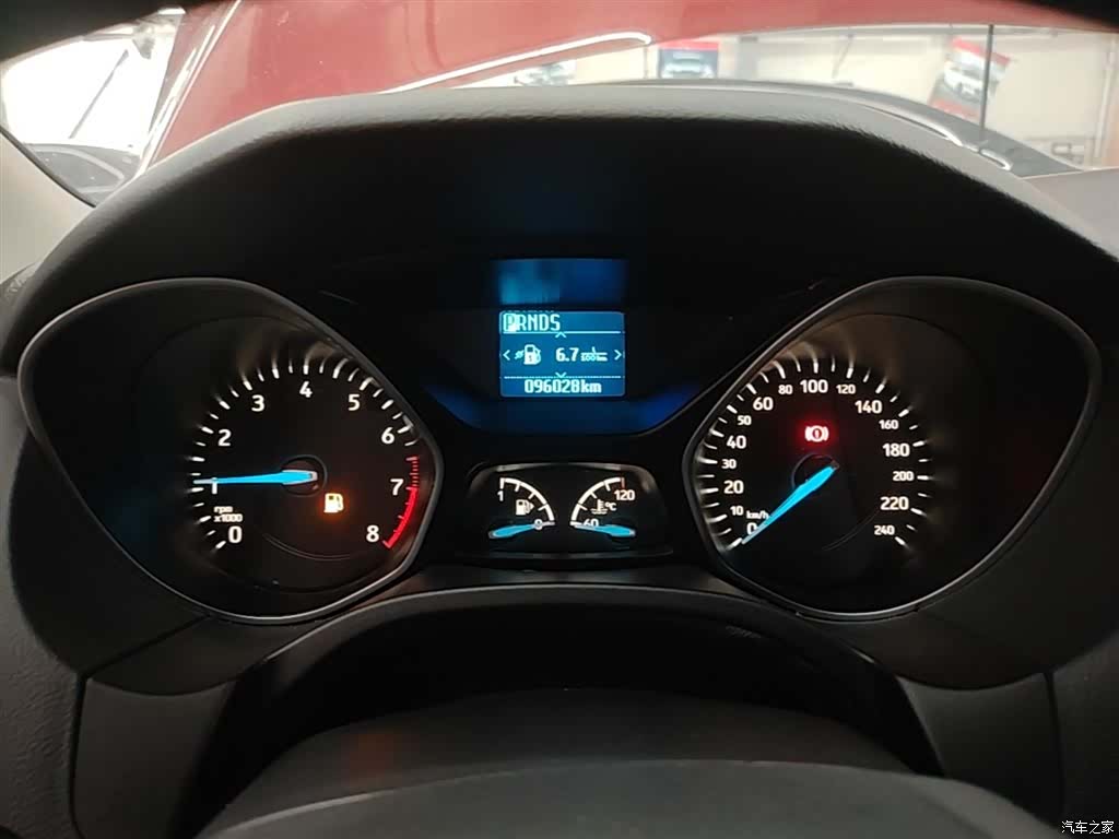 Ford Focus, 2017 12