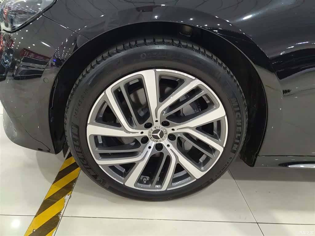 Mercedes-Benz E-Class, 2024 25