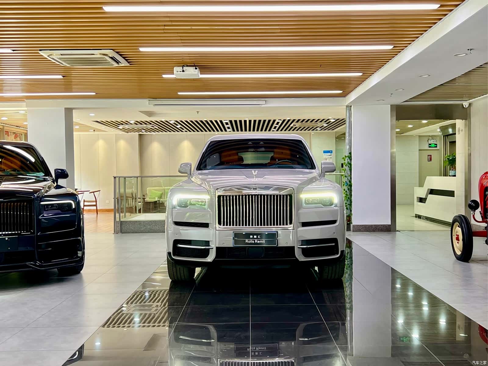 Rolls-Royce Cullinan, 2023 2