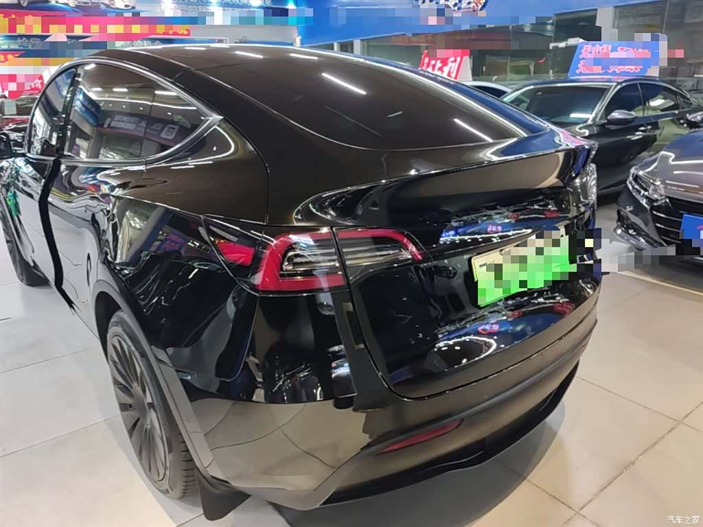 Tesla Model Y, 2022 все фото