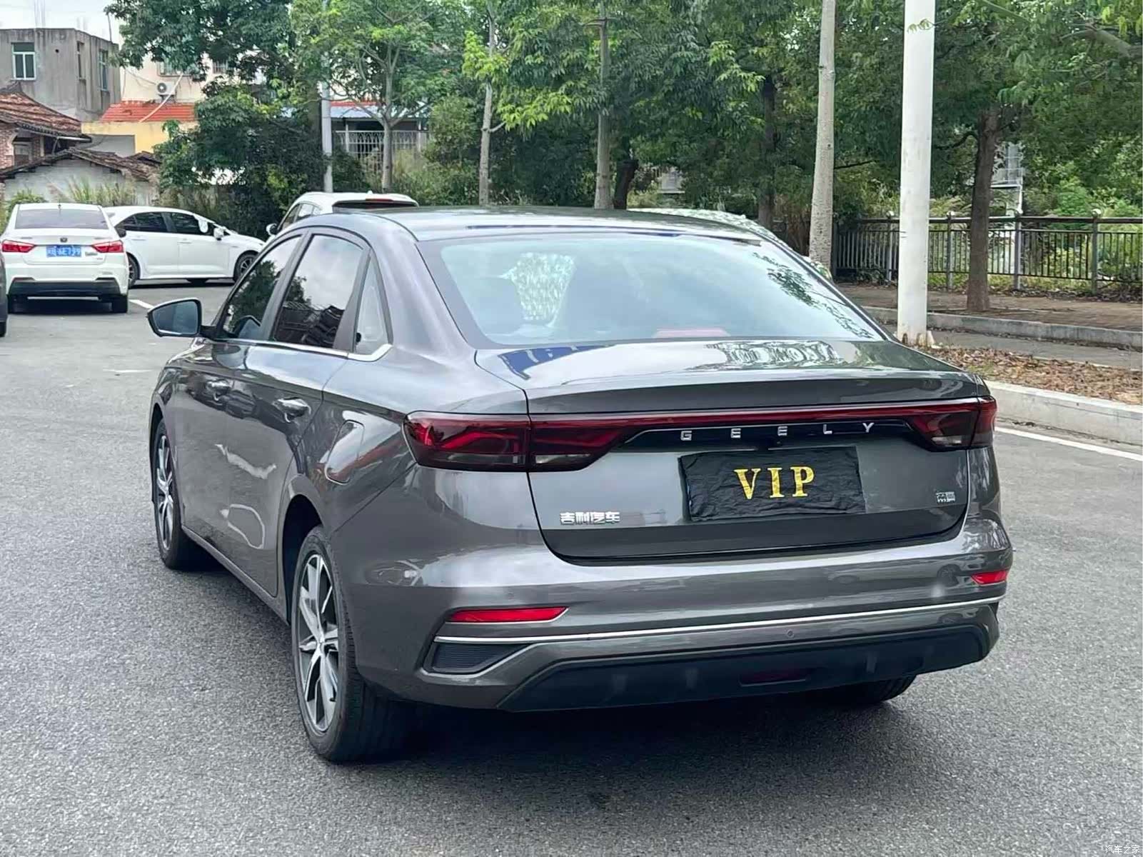 Geely Emgrand, 2022 7