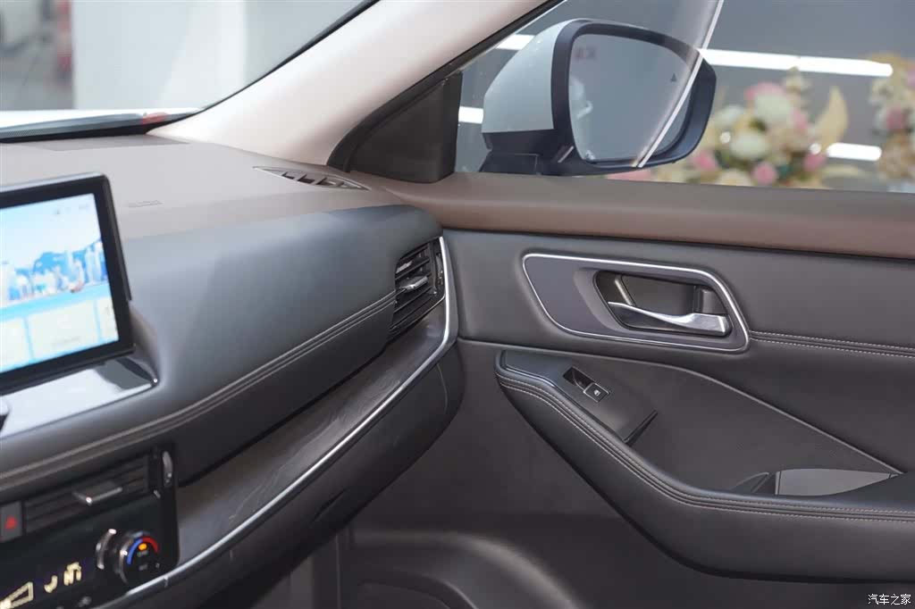 Nissan X-Trail, 2022 13