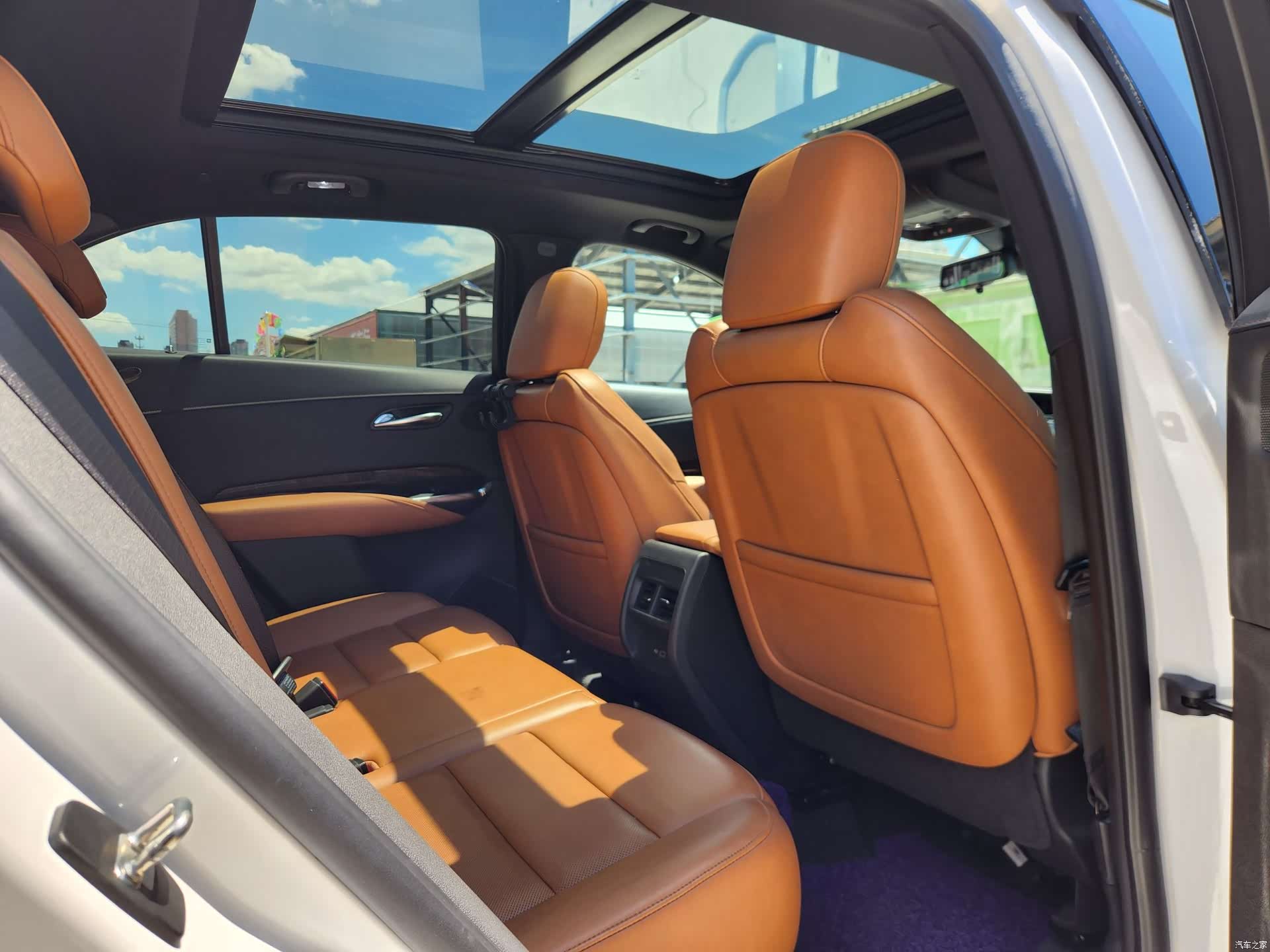 Cadillac XT4, 2019 9