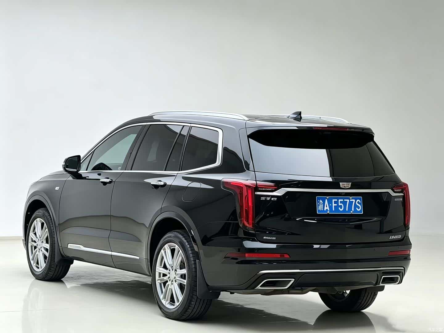 Cadillac XT6, 2022 2