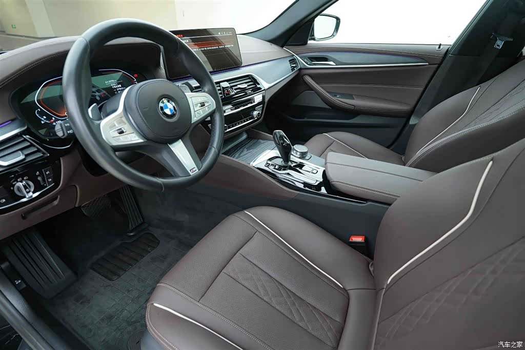 BMW 5 Series, 2024 4