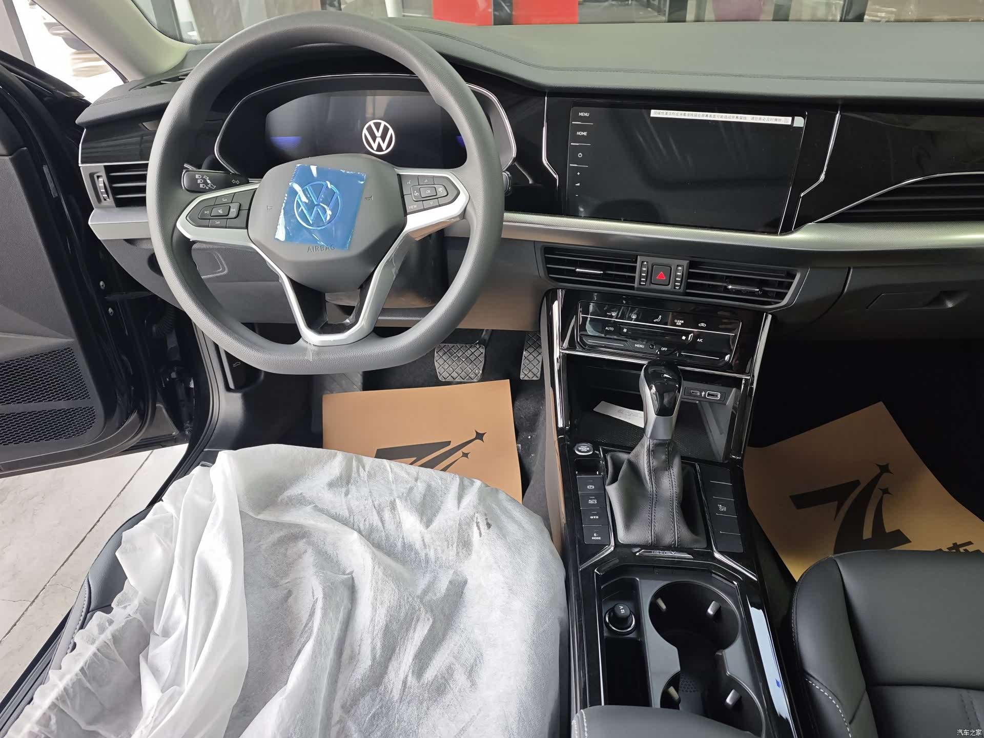 Volkswagen Passat, 2025 7