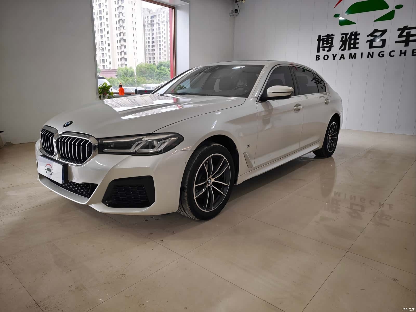 BMW 5 Series, 2023 3