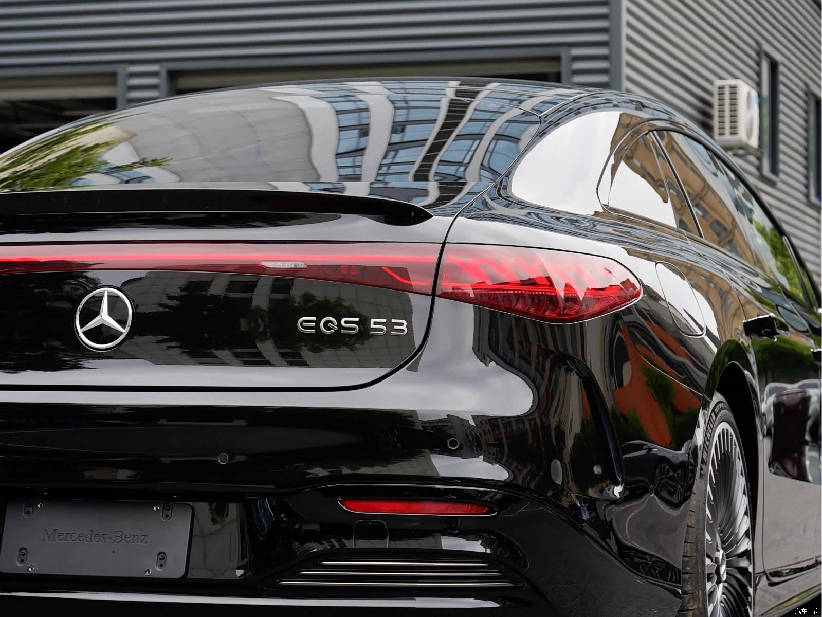 Mercedes-Benz EQS, 2025 7