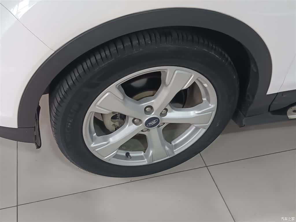 Ford Kuga, 2017 23