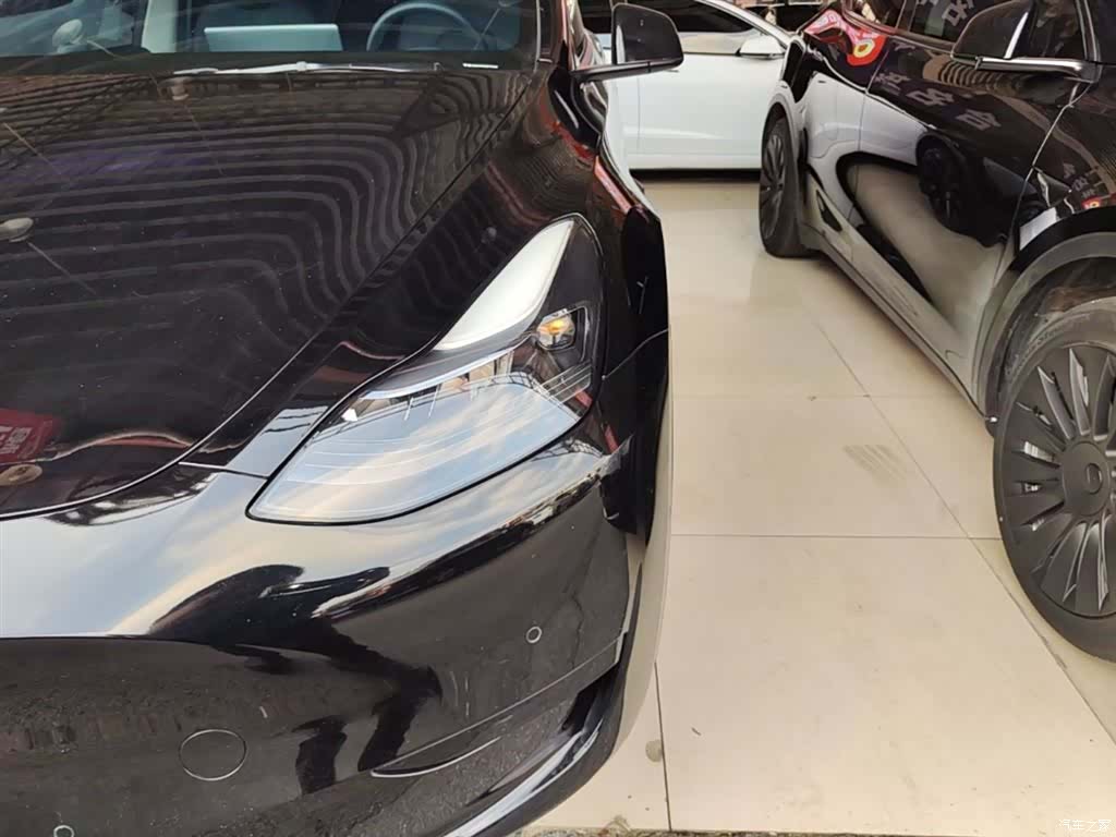 Tesla Model Y, 2022 24