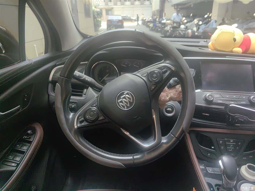Buick Envision Plus, 2018 3