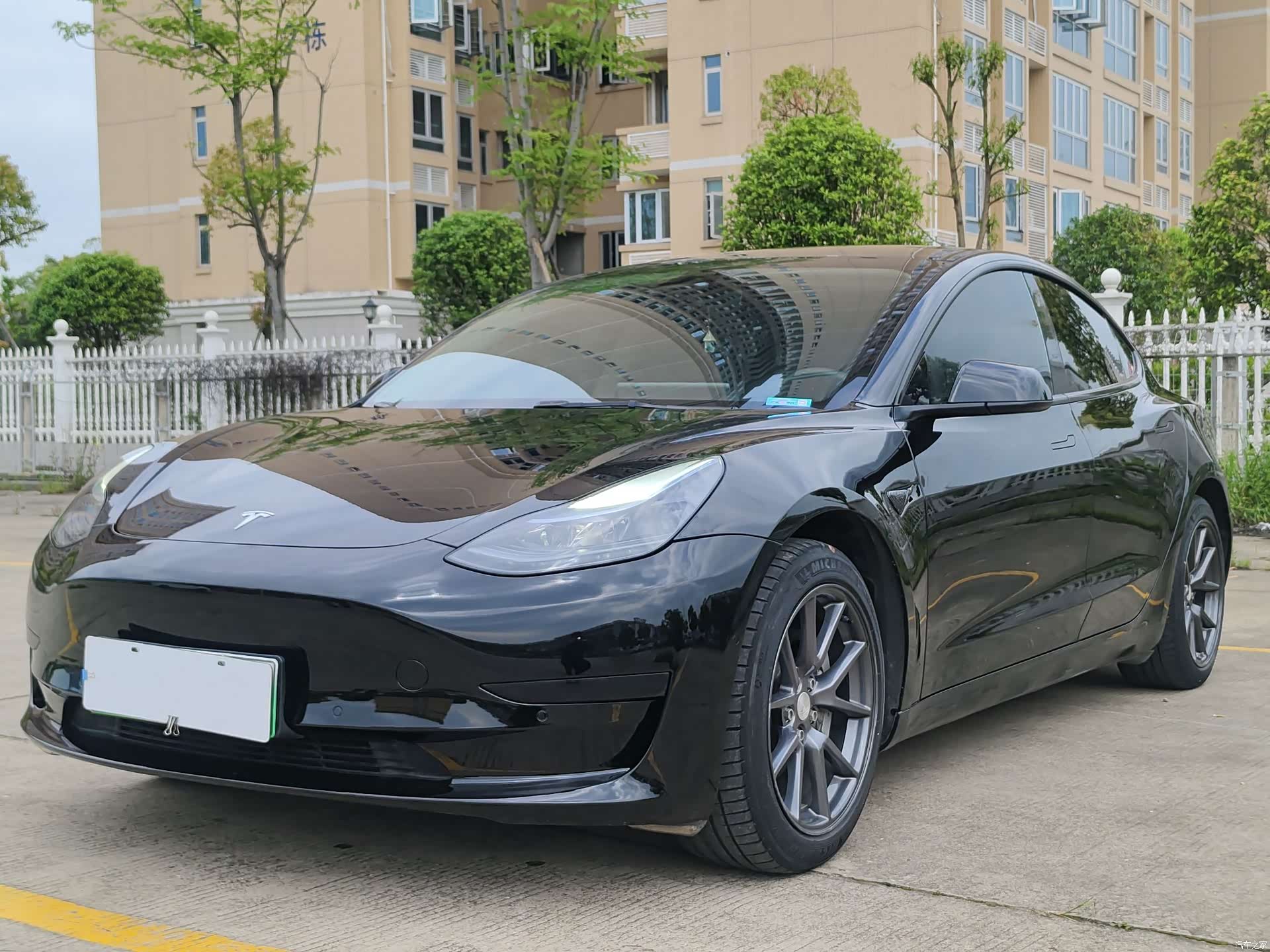 Tesla Model 3, 2022 1