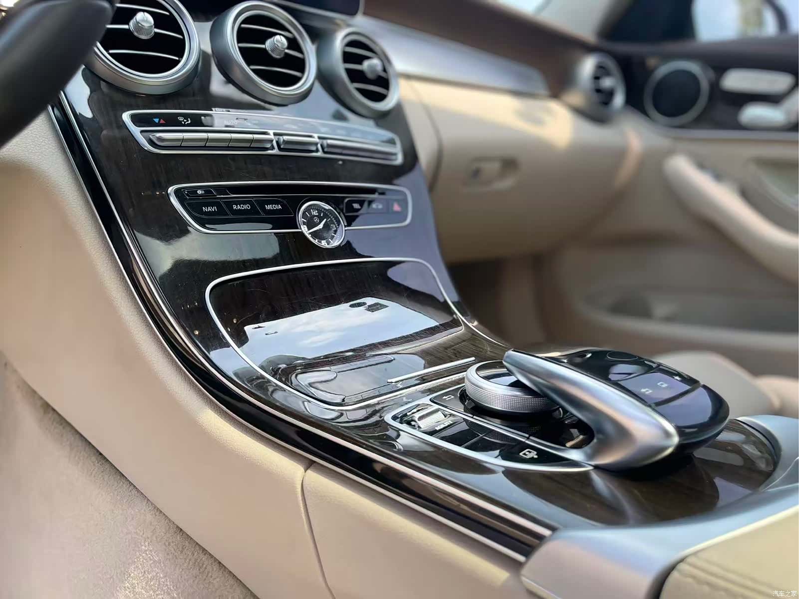 Mercedes-Benz C-Class, 2015 14
