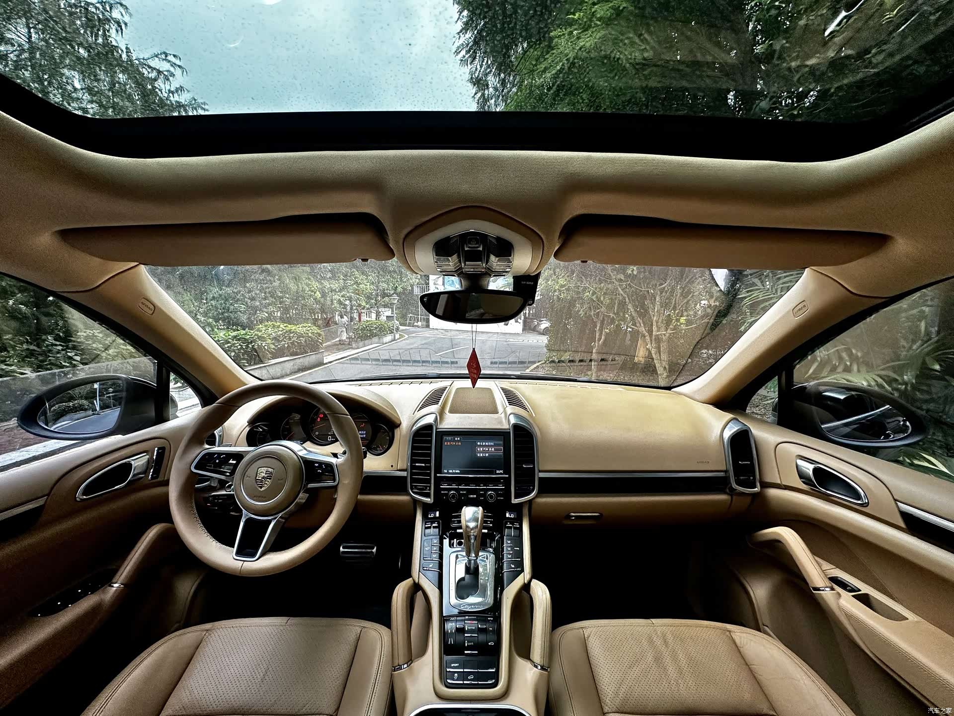 Porsche Cayenne, 2011 15