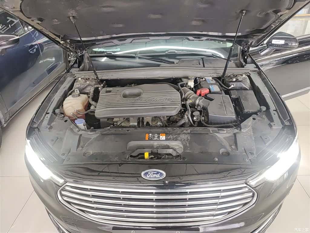 Ford Taurus, 2021 20