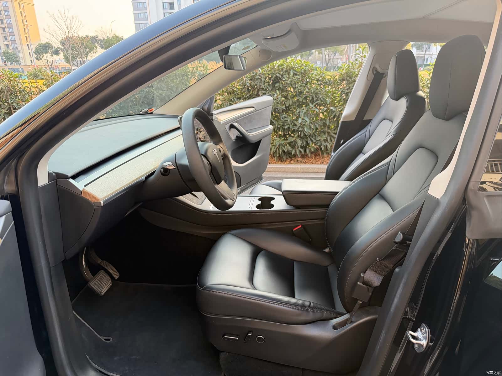 Tesla Model Y, 2022 4