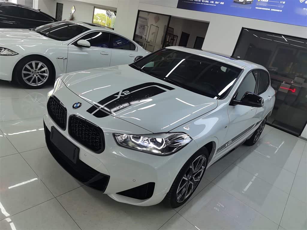 BMW X2