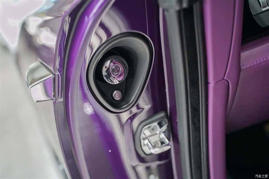 Rolls-Royce Wraith, 2018 10