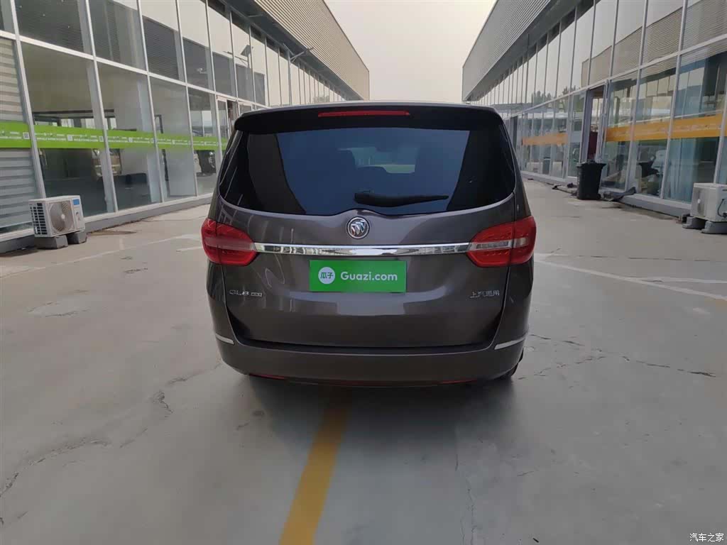 Buick GL8, 2018 13
