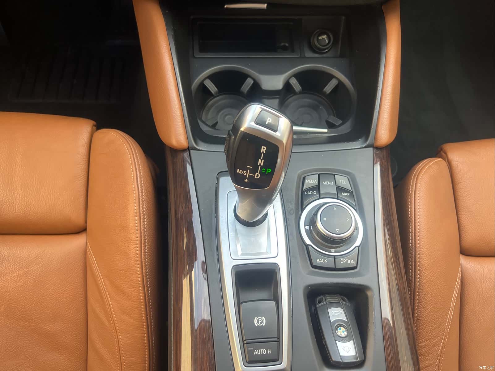 BMW X6, 2015 11