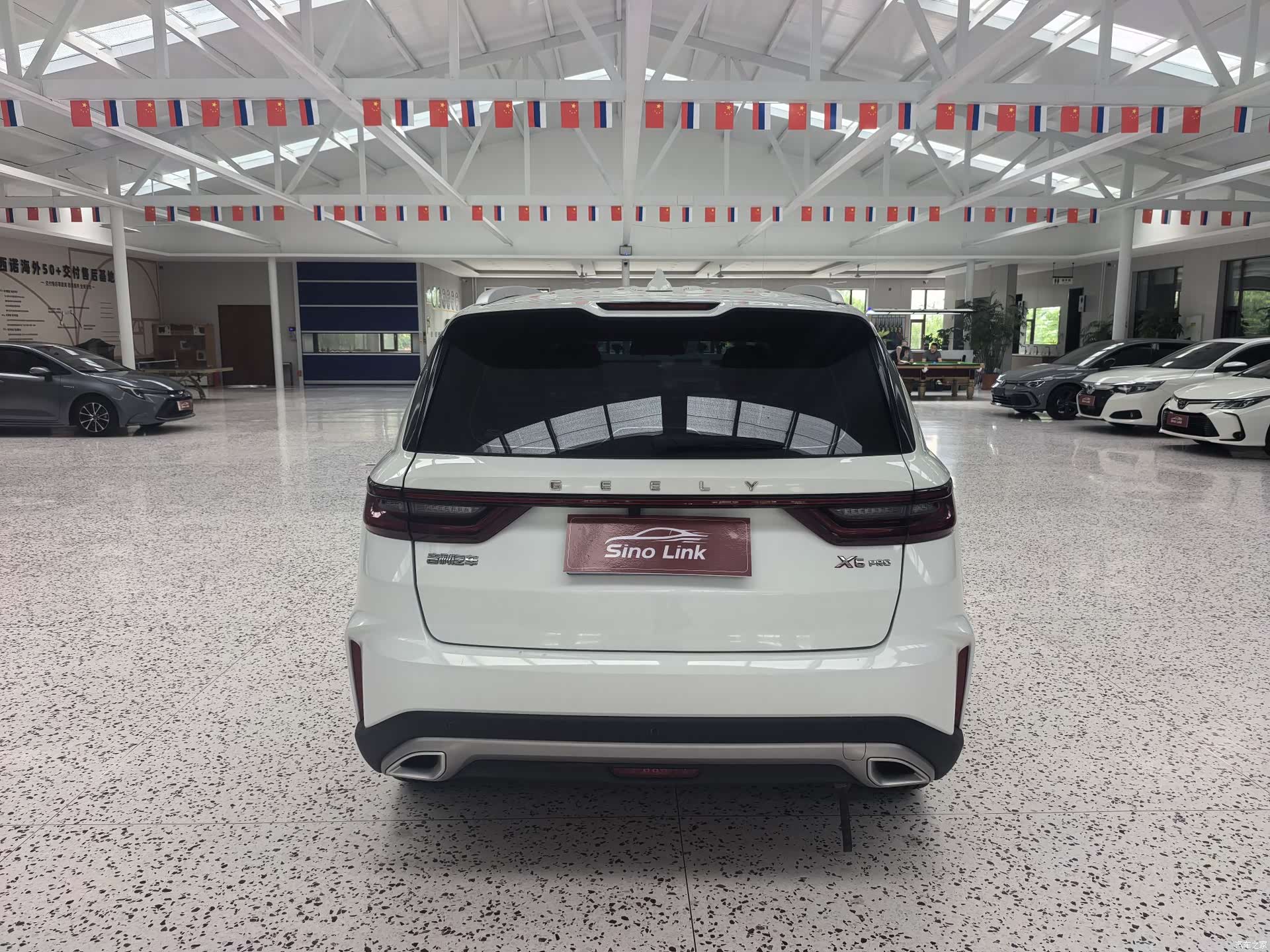 Geely X6, 2023 все фото