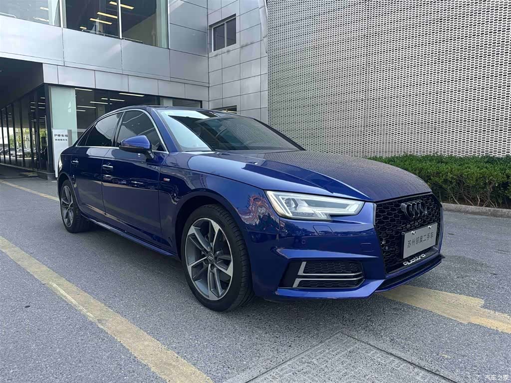 Audi A4L, 2018 3