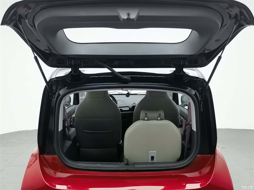 Wuling E300, 2020 16