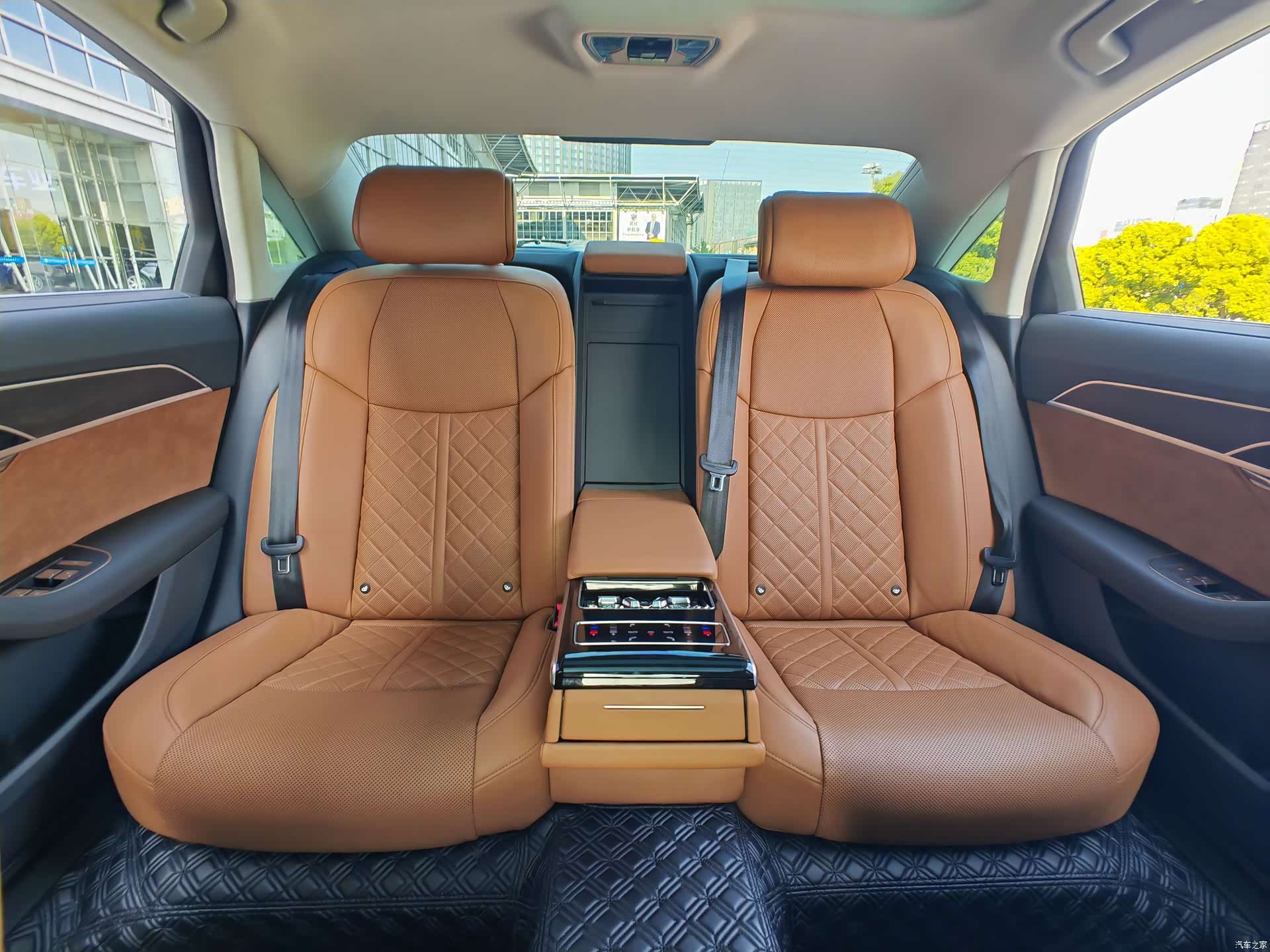 Audi A8L, 2020 11