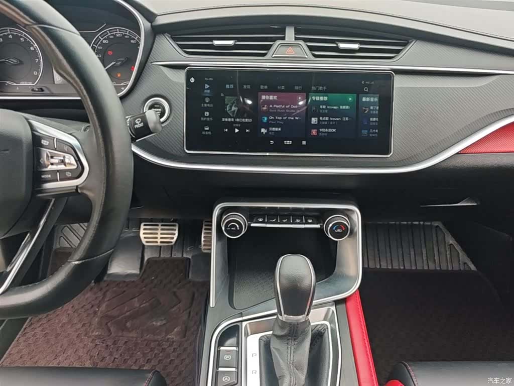 Geely Binray, 2022 13