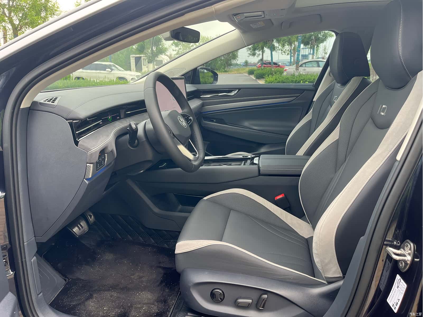 Volkswagen ID.7, 2025 8