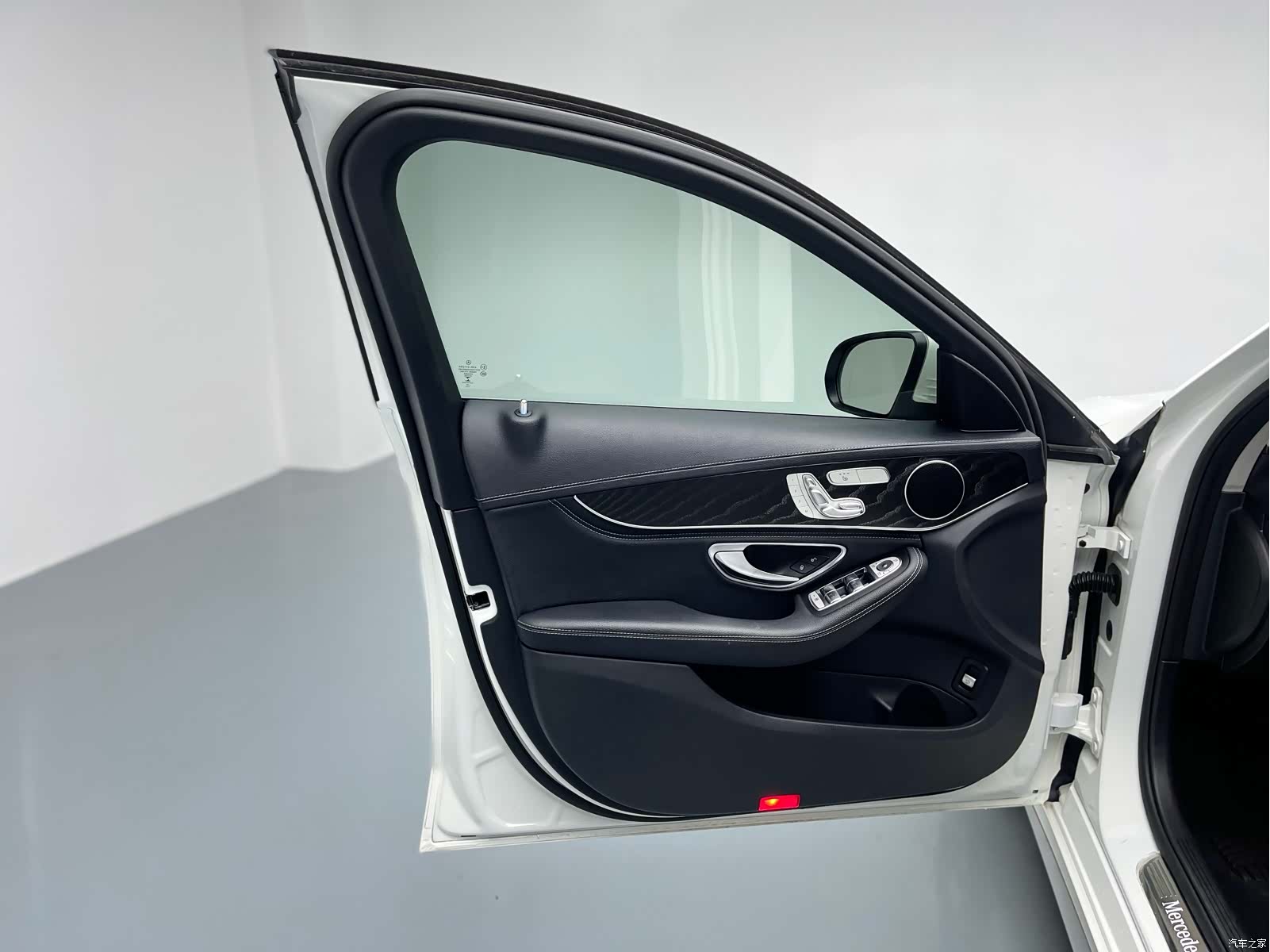 Mercedes-Benz C-Class, 2020 23