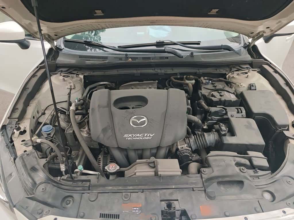 Mazda Mazda3, 2016 16