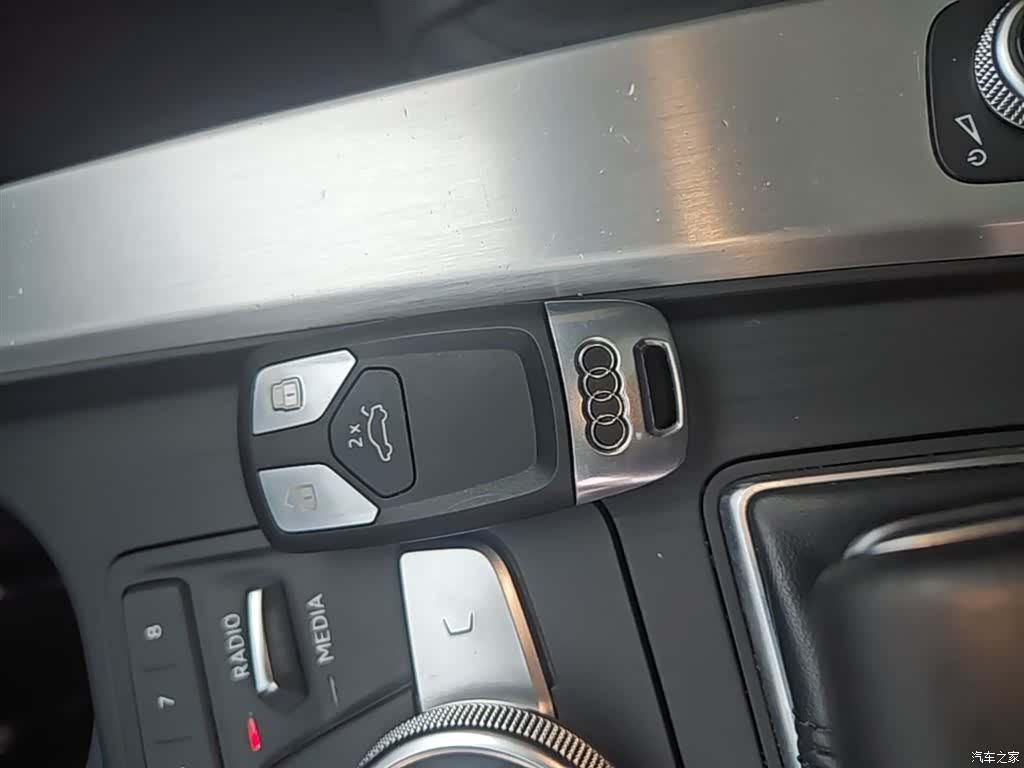 Audi A4L, 2020 9