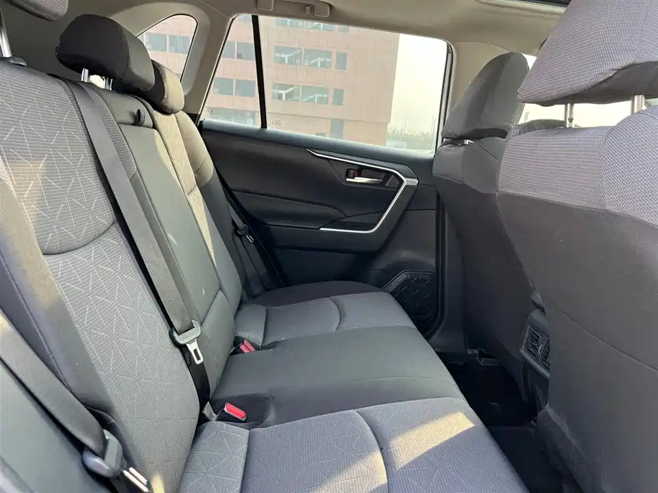 Toyota RAV4 Rongfang