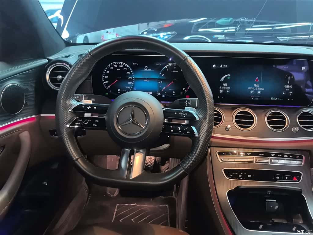 Mercedes-Benz E-Class, 2023 3