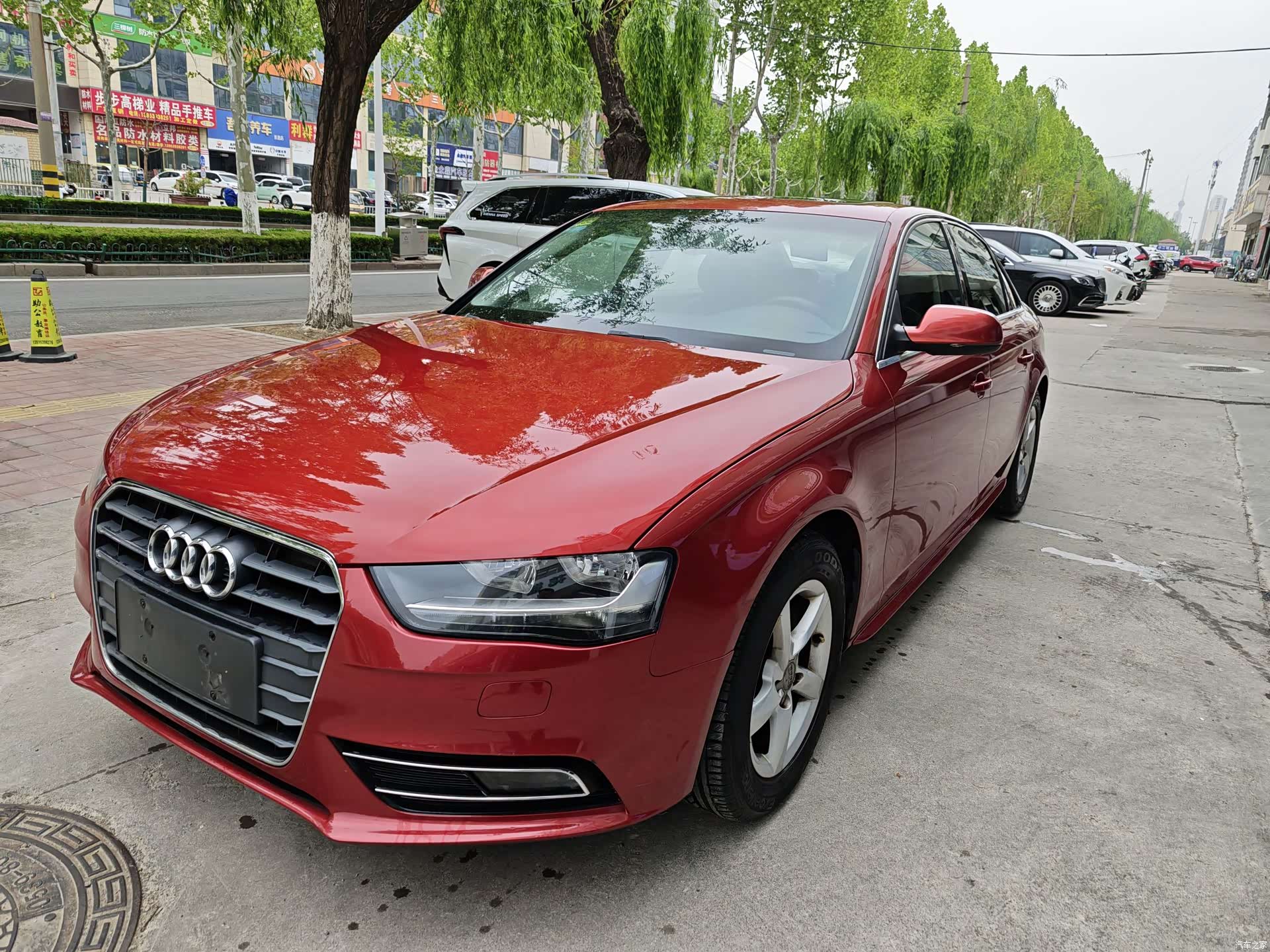 Audi A4L, 2013 1