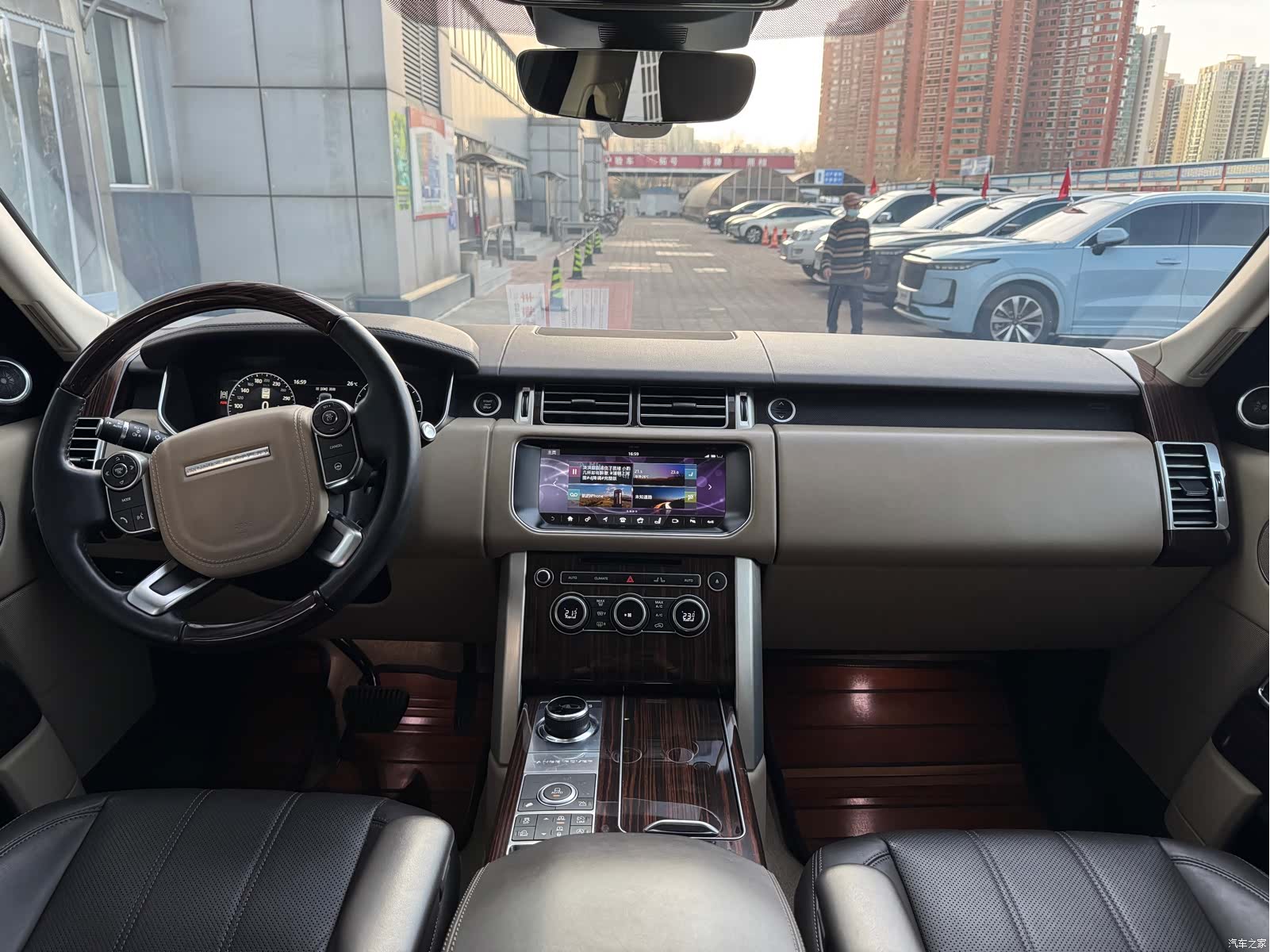 Land Rover Range Rover, 2018 17