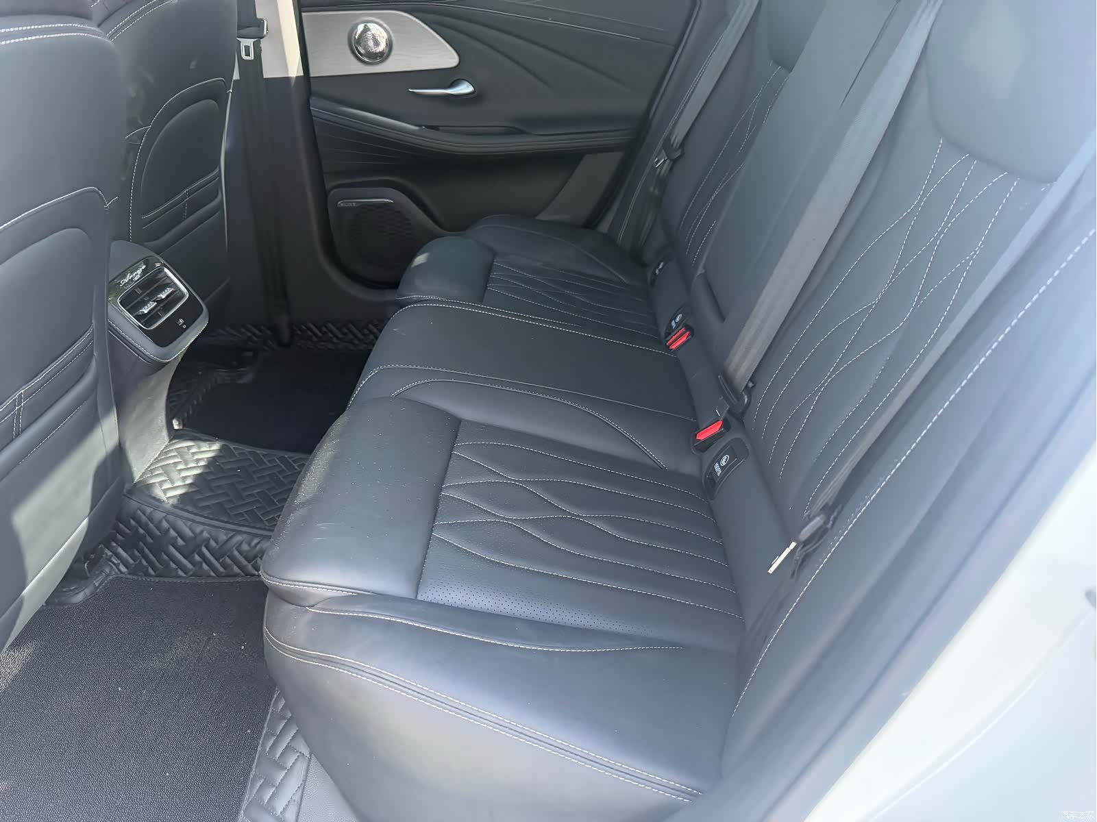 Chery Arrizo 8, 2025 7