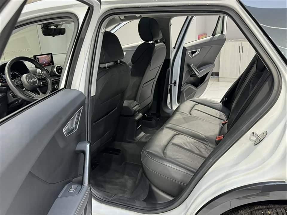 Audi Q2L Audi Q2L