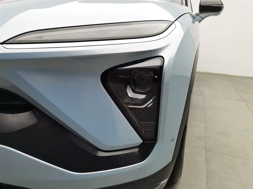 NIO ES6