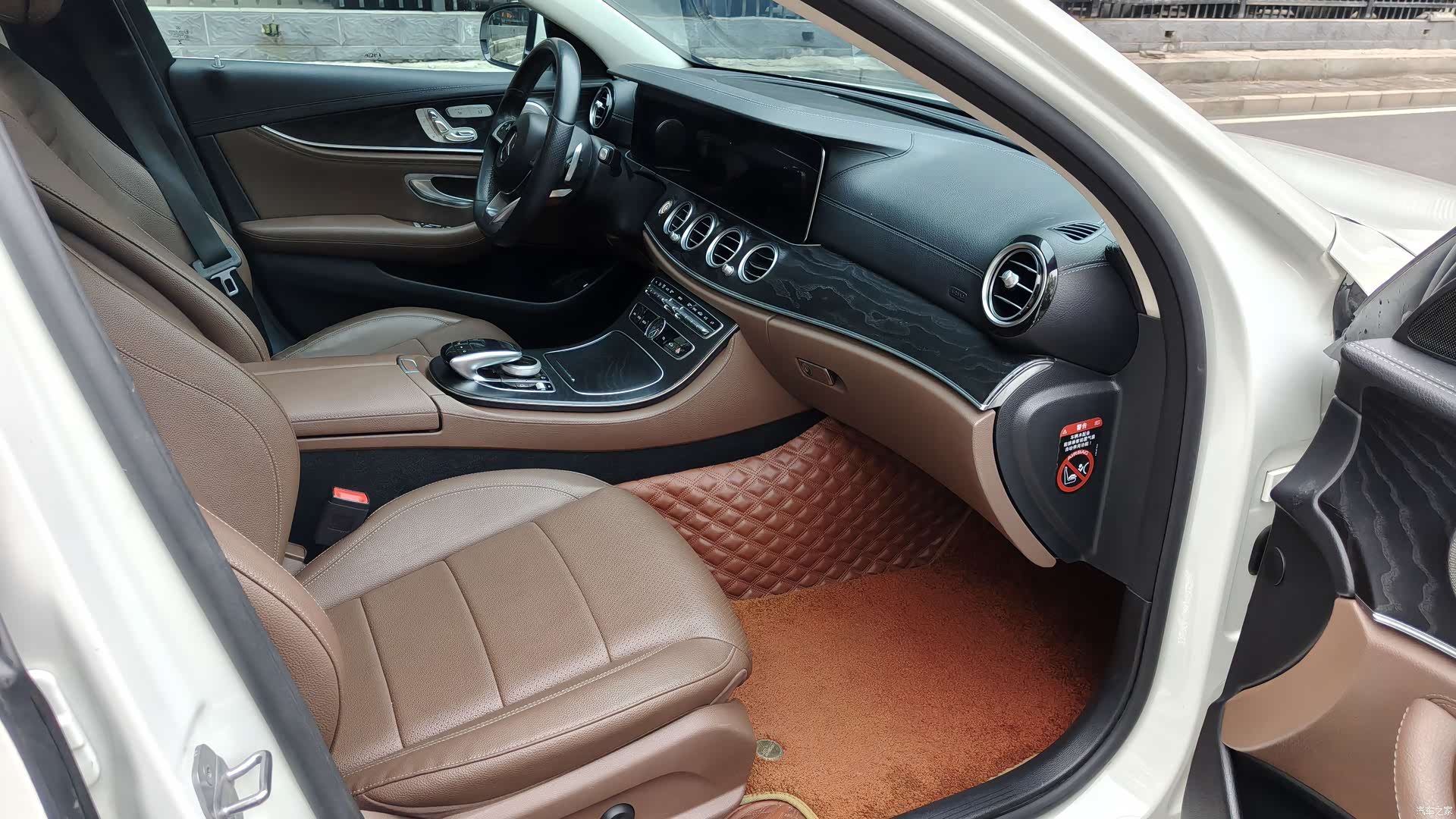Mercedes-Benz E-Class, 2018 14