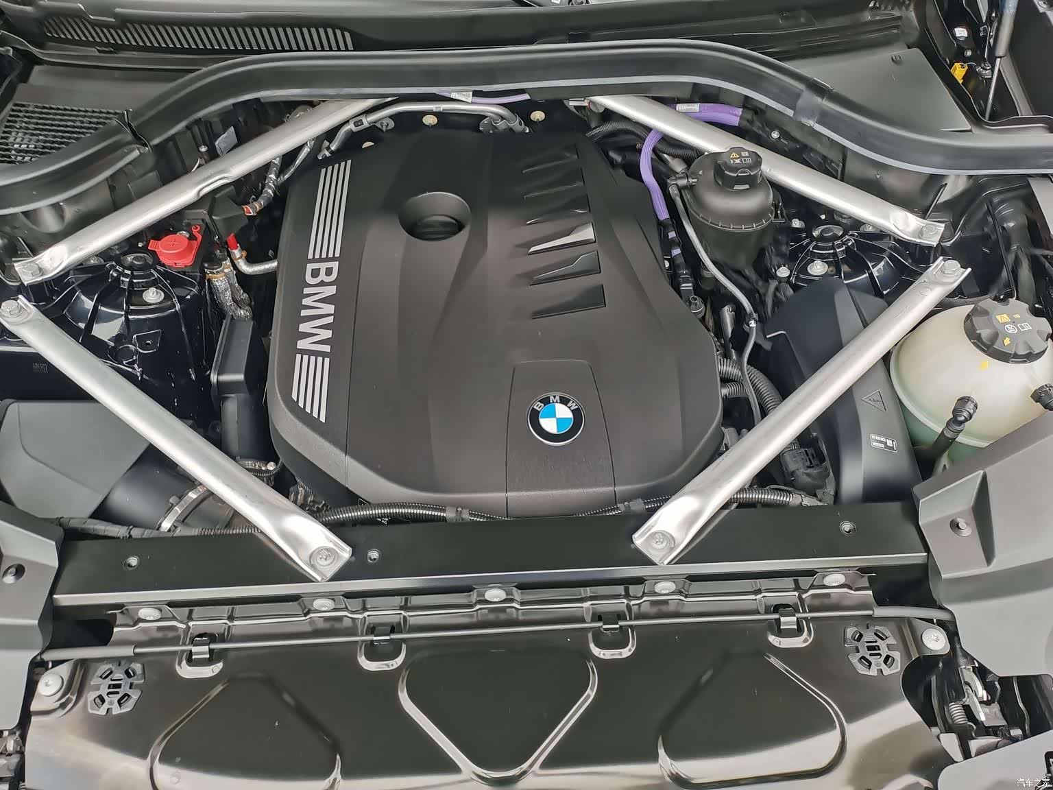 BMW X5, 2024 28