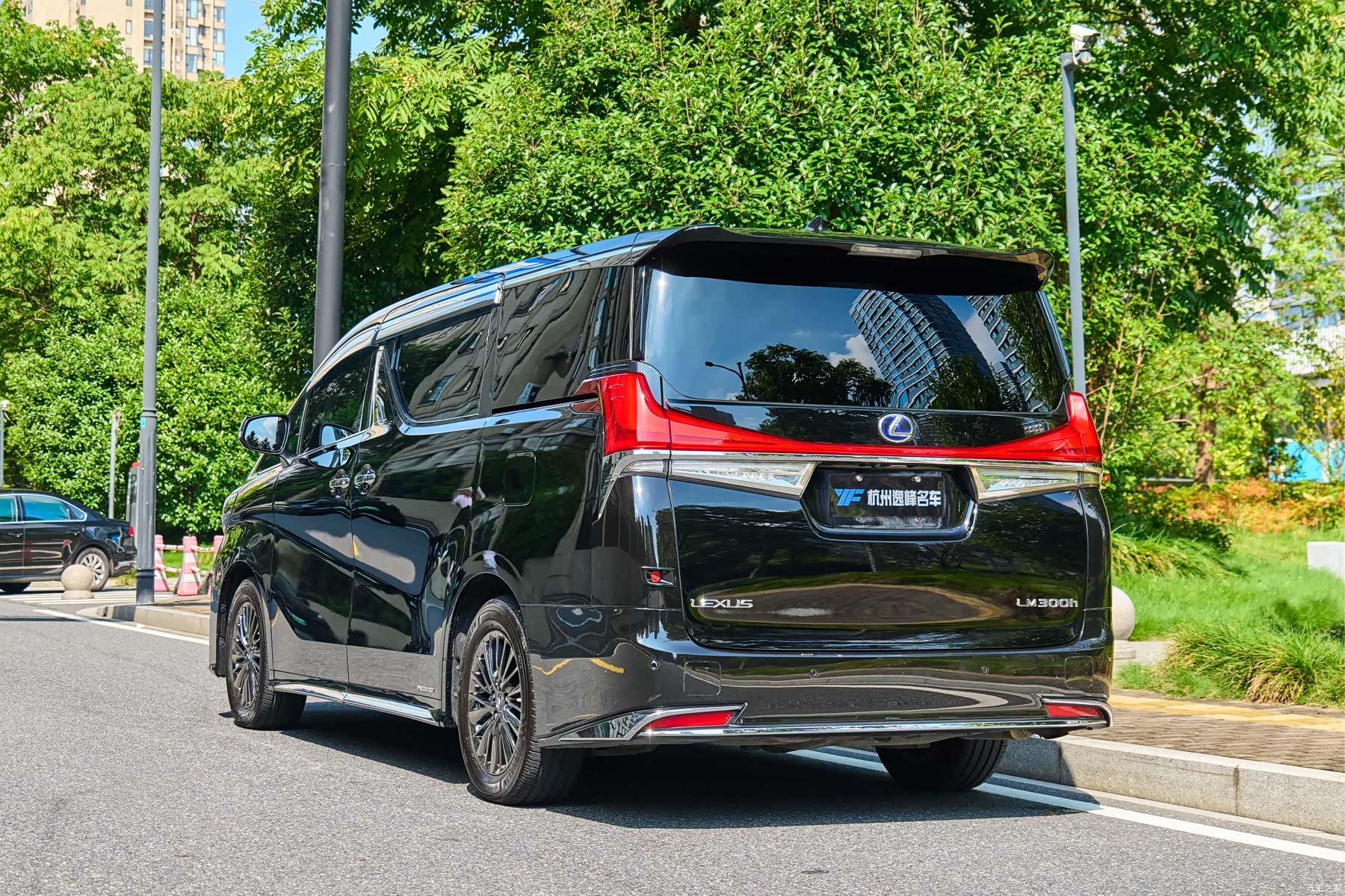 Toyota Vellfire, 2021 7