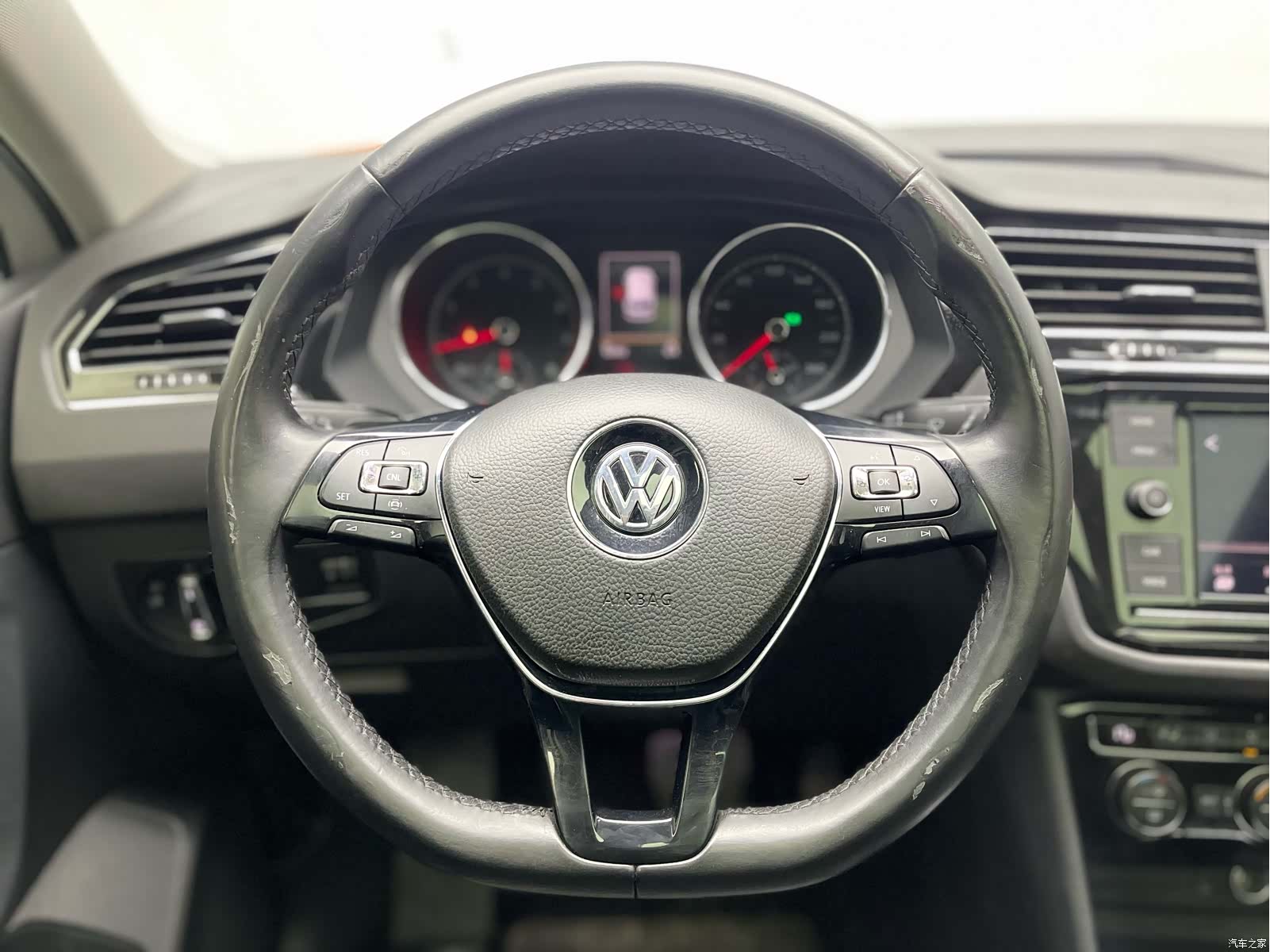 Volkswagen Tiguan L, 2019 8