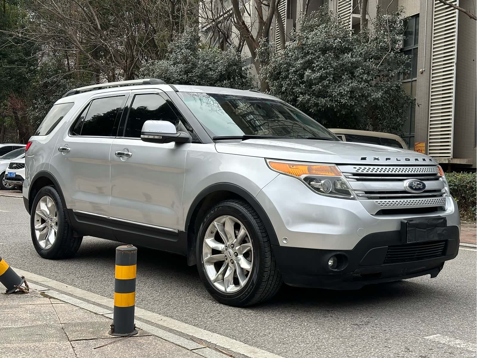 Ford Explorer, 2013 6