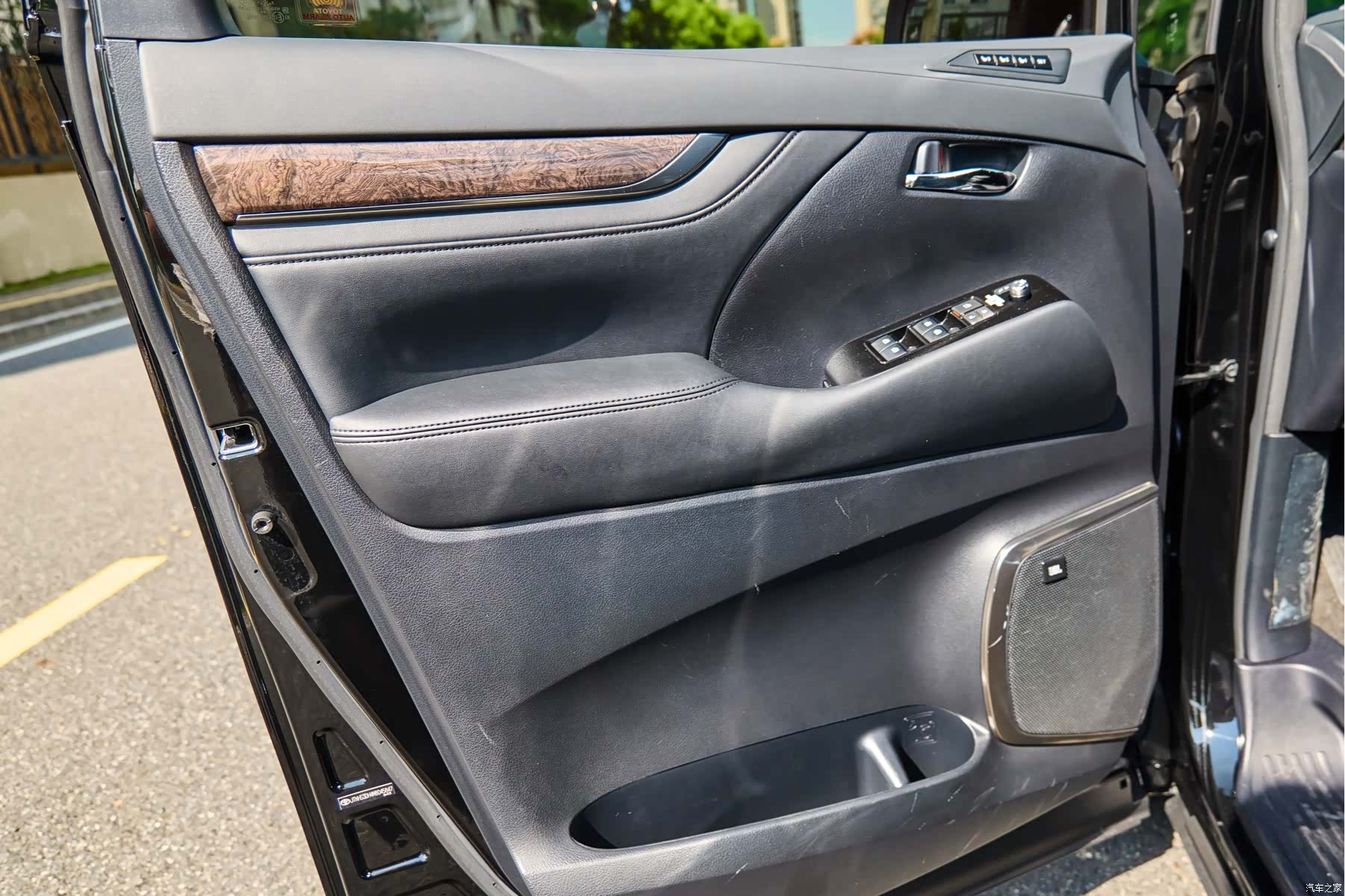 Toyota Vellfire, 2021 19